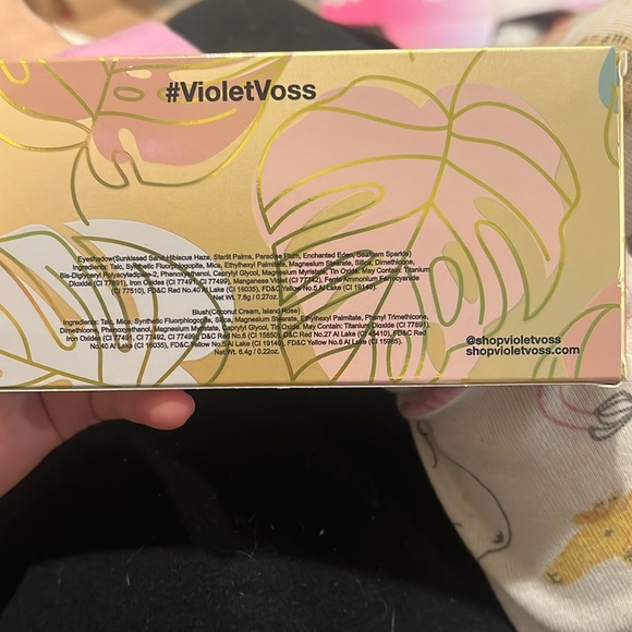 Violet Voss Pretty in Paradise - Picture 7 of 11